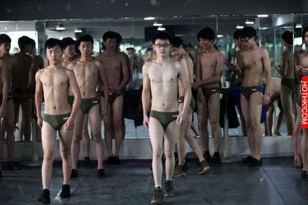 中國的藝考竟要求穿上比基尼！