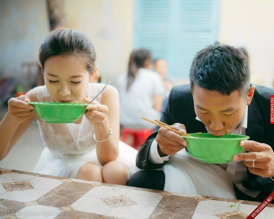 不要再拍矯情的婚紗照了！越南情侶這樣拍好自然～