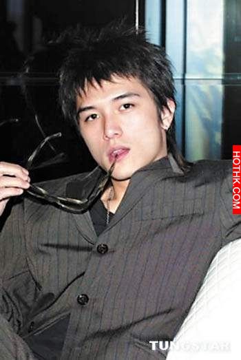 單親家庭長大的他，因為爸爸得了這種病，從此踏上了娛樂圈這條路！ ...