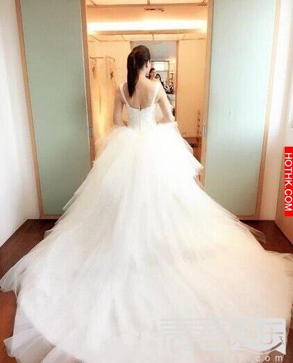 「伊能靜」高調再婚內幕驚人！與哈林離婚真相被神秘人曝光了！ ...