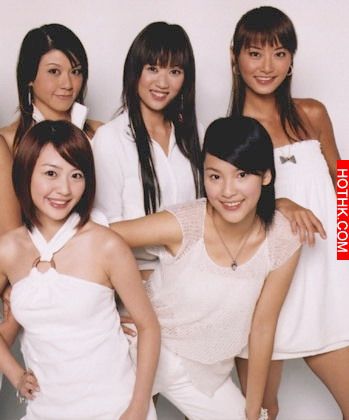 還記得她們嗎？「七朵花」十年後合照，大家都變超美！但當年就… ...