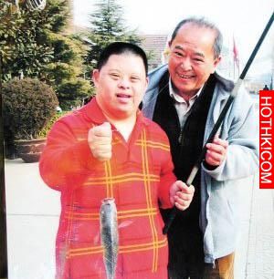 這些明星的孩子一生下來就有殘疾．．讓人看了心疼！