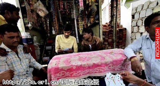 一出生就註定的悲慘命運！種性制度下世代傳承的印度「妓女村」生活大揭密！ ...