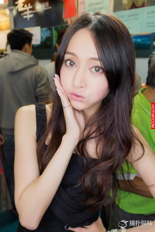 「C乳對比G奶差很大...」超正女模開胸旗袍性感尺度破表