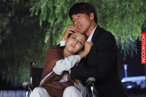 妻子出國了，妹妹說頭暈，軟綿綿地倒在了丈夫的懷裡…最後… ...
