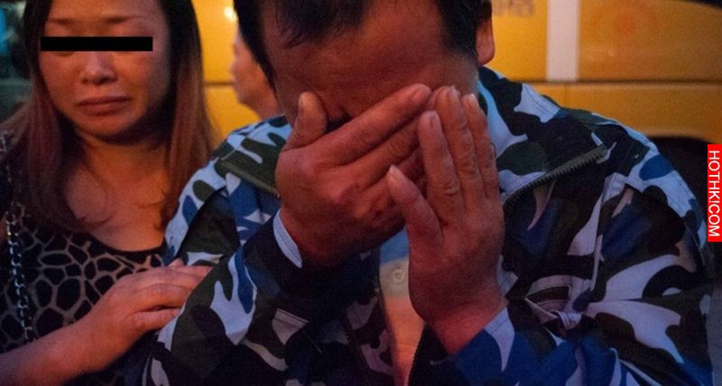 妻子發現丈夫拿著手機在流淚，妻子偷偷看後一夜睡不著...... ...