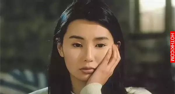 太恐怖！51歲張曼玉日前出席活動，模樣嚇壞眾人！
