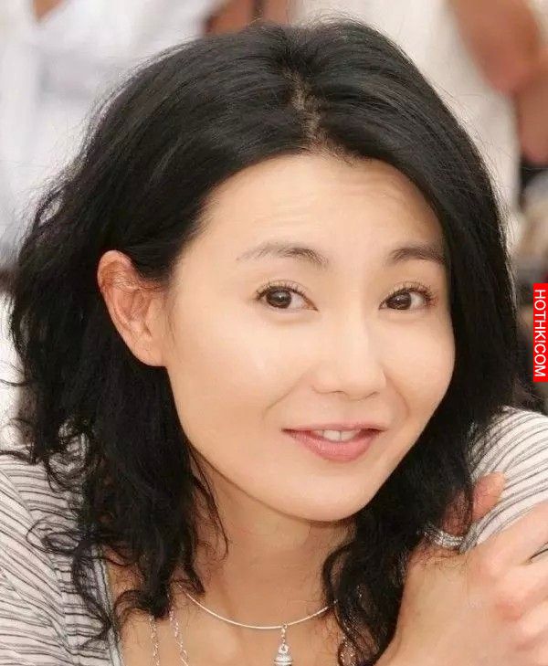 太恐怖！51歲張曼玉日前出席活動，模樣嚇壞眾人！