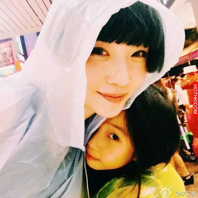 李英愛女神基因超強大！無論老公長怎樣，女兒照樣正翻全世界！太驚艷了！ ...