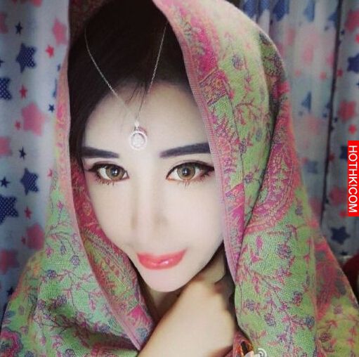 15歲少女為了愛情把自己整容的不成人形...網友嘆簡直是蛇妖...！ ...