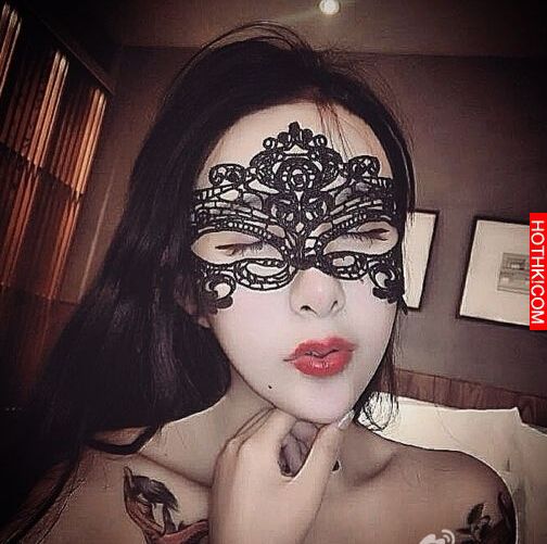 15歲少女為了愛情把自己整容的不成人形...網友嘆簡直是蛇妖...！ ...