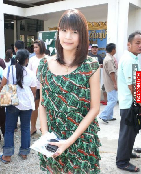 聽說泰國兵役抽籤就是素人「正妹」走紅現場，於是趕緊去看了下… ...