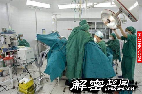 泰國兵役抽籤現場驚現絕美人妖！天阿。。「她」當兵誰受的了。。 ...