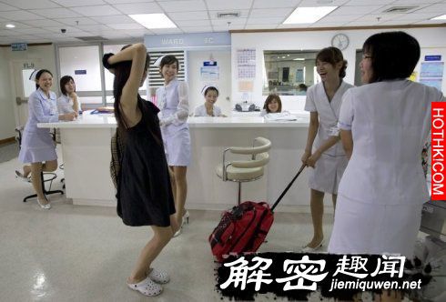 泰國兵役抽籤現場驚現絕美人妖！天阿。。「她」當兵誰受的了。。 ...
