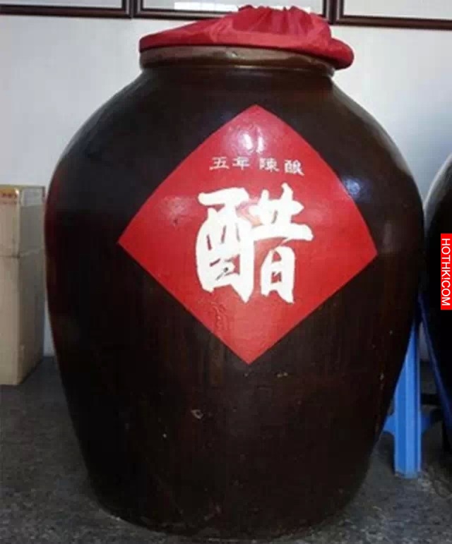神！「清紗窗」居然只需要一張便宜的紙....絕不沾手！20個過年大掃除必備的清潔小竅門 ...