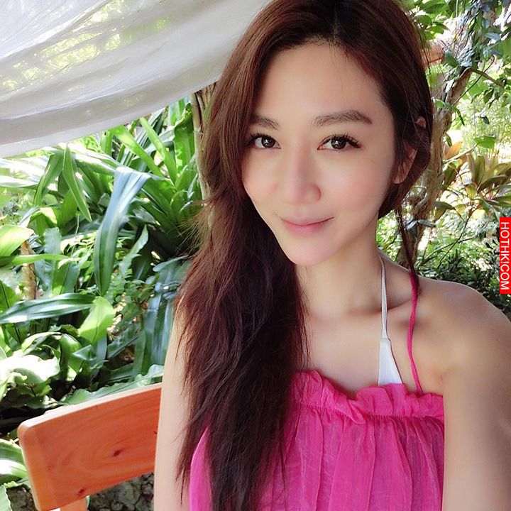 「世間情」的郭佳佳（曾莞婷）竟然有22吋水蛇腰！海灘比基尼照外洩！網友：身材一級棒 ...