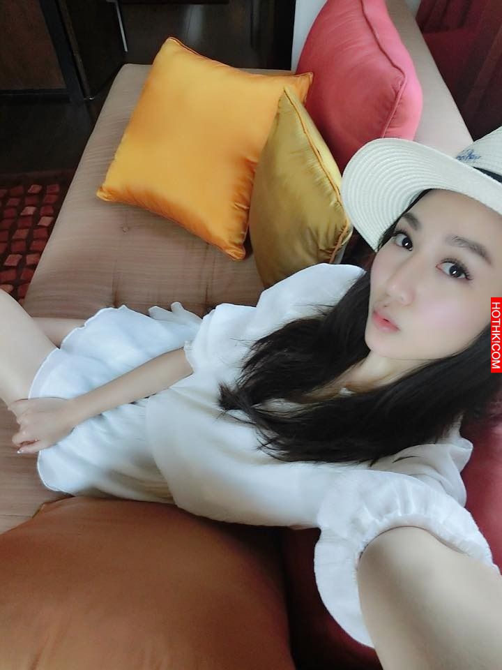 「世間情」的郭佳佳（曾莞婷）竟然有22吋水蛇腰！海灘比基尼照外洩！網友：身材一級棒 ...
