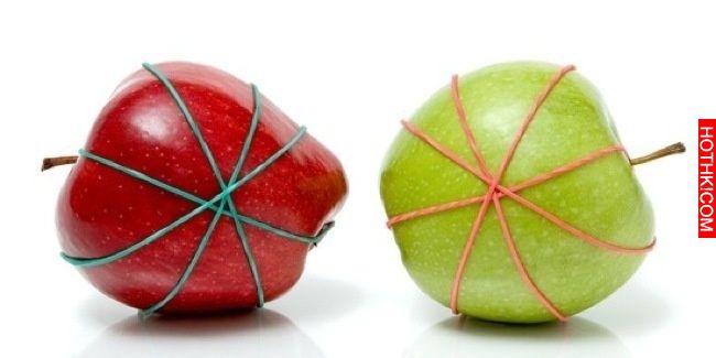 Use rubber bands to hold apple slices together. It keeps them from turning brown.