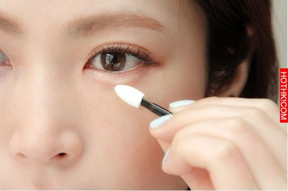 迷人大眼化妝法②「畫淚袋」 迷人大眼化妝法②「畫淚袋」