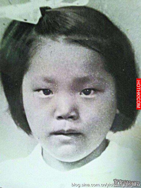 她身材堪比沈殿霞，周星馳電影中的黃金丑角，62歲或仍是處女