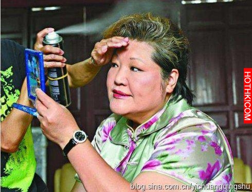 她身材堪比沈殿霞，周星馳電影中的黃金丑角，62歲或仍是處女