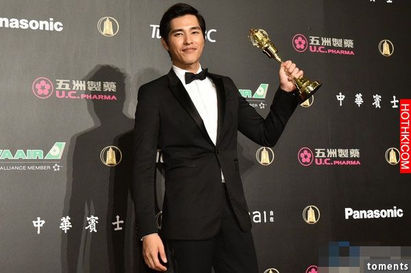 臭臉王「藍正龍」為何突然轉變，成了暖男？他沉默了十秒，回應：都是因為... ...