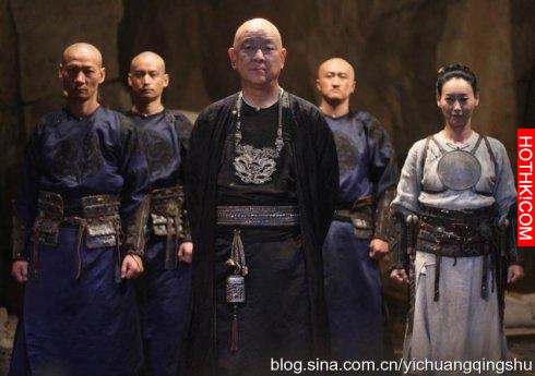他是第一代功夫皇帝，紅過成龍，被林青霞倒追，女友小他40歲