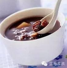早上這頓飯，等於吃補藥，營養水果粥！請吃！