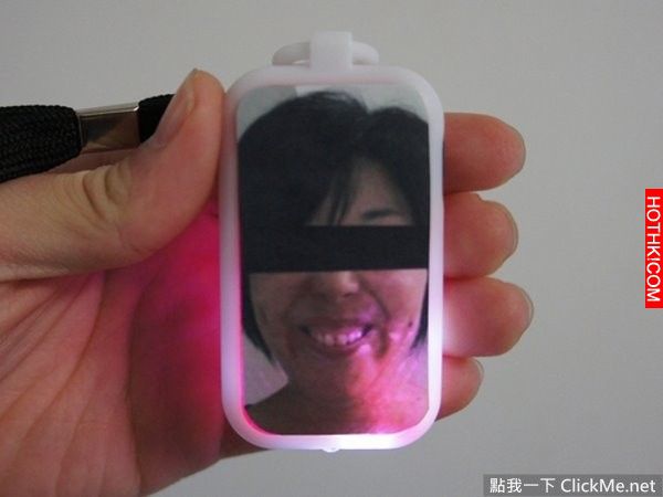 胸前的墜飾能不能擋下發射的子彈呢？他賭上了生命...下場卻讓人好難過！ ...