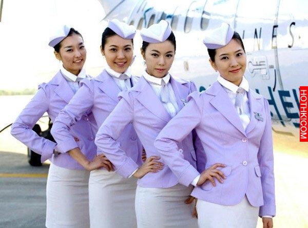 世界各國空姐大PK！ 馬來西亞空姐被批：看到都想吐！阿富汗「回教徒」空姐竟然敢穿成 ...