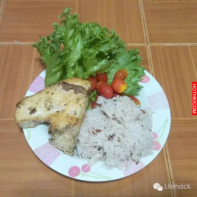 看到這位肌肉男的下半身，我徹底驚呆了！