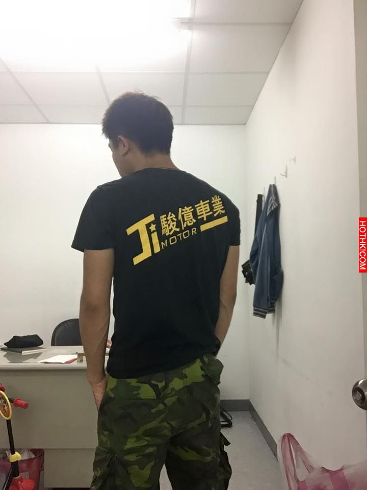 機車行老闆幫經濟困難的阿婆換新胎故意只收200塊，隔天阿婆卻給了讓他超感動的東西… ...