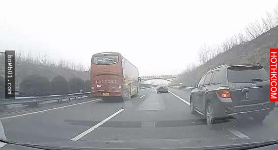 開了多年車的老師傅都不一定知道，換擋桿這個按鈕是干嘛的！