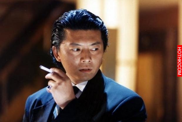 他一生奮鬥，為夢想飾演凶狠角色大反派，曾被劉德華影迷追打