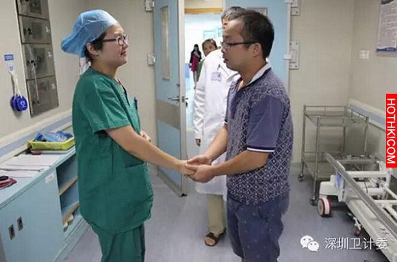 嬰兒在手術室中哭鬧不停，這名護士迅速走上前掀起自己衣服做出這樣的舉動......果真是 ...