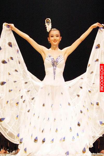 關於小彩旗：11歲一鳴驚人，15歲一炮走紅，16歲挺嚇人