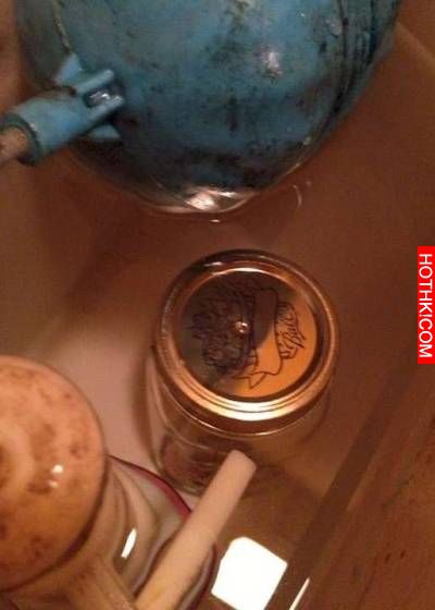將這一物放進「馬桶水箱」後，你永遠不用再刷馬桶了！趕快試試看！！ ...
