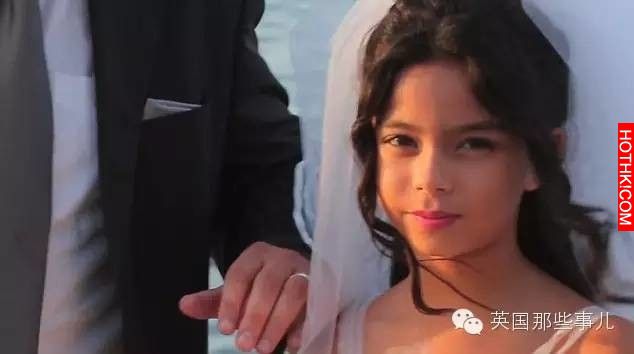 一個老男人和他的「12歲新娘」在拍婚紗照！想不到這個老畜生接著還做出這種事...路人 ...