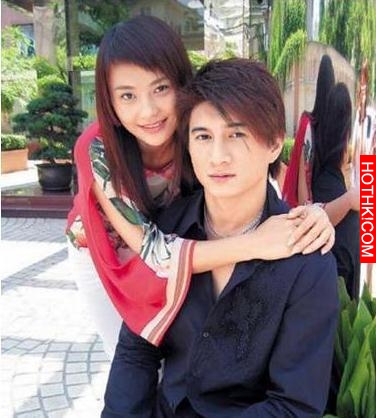 她是北京小妞，苦情女王，頭婚兩年睡不到五次，再婚嫁外國猛男