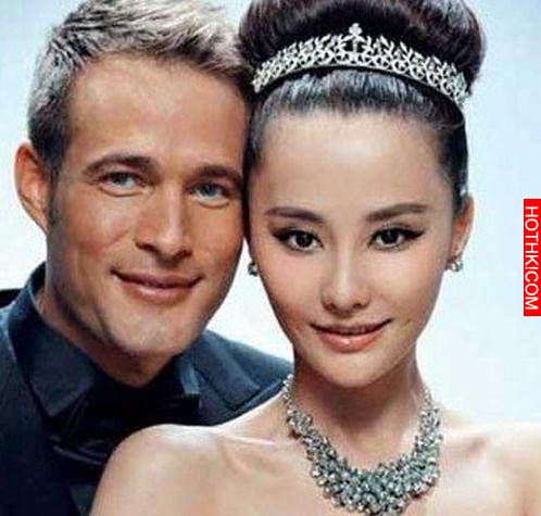 她是北京小妞，苦情女王，頭婚兩年睡不到五次，再婚嫁外國猛男
