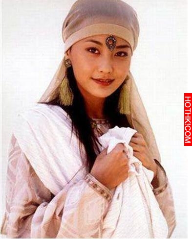 她是北京小妞，苦情女王，頭婚兩年睡不到五次，再婚嫁外國猛男