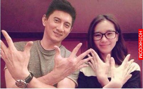 她是北京小妞，苦情女王，頭婚兩年睡不到五次，再婚嫁外國猛男