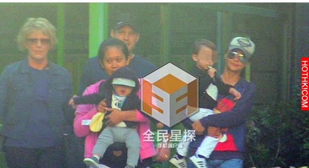她是北京小妞，苦情女王，頭婚兩年睡不到五次，再婚嫁外國猛男