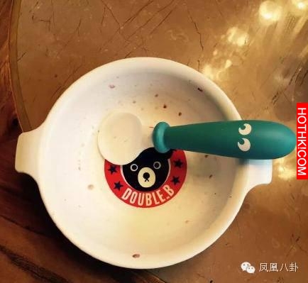 一歲拍死蟑螂，飯量讓鄧超焦灼，孫儷家女兒從小就是女漢子！