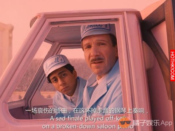 你以為他只是《哈利波特》中負責嚇唬人的伏地魔，其實他的演技超乎你的想像！