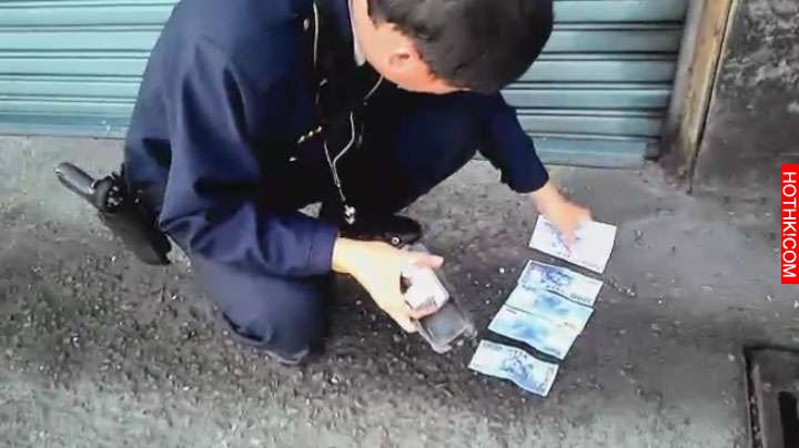 《一拳超人》BOSS波羅斯說他花了20年找尋最強敵手，其實是真的...... ...