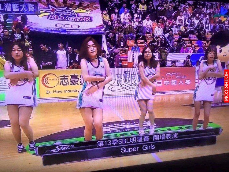 「全場硬翻天！」SBL啦啦隊開場熱舞讓酸民高潮了！網友：硬了但我說的是拳頭！ ...