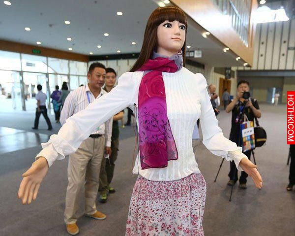 各國美女機器人對比，第8張「中國製」太誇扯了拉！！！！