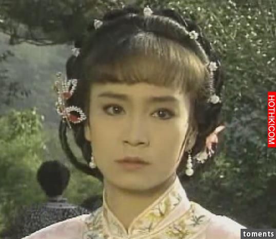 她是最會演戲的瓊瑤女郎，范冰冰袁姍姍的恩人，中年喪夫膝下無子