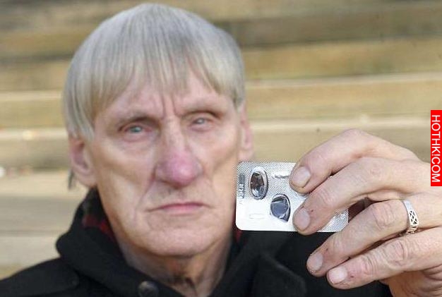 74歲老伯吞下2顆偉哥，接著發生的事讓他一輩子都有陰影